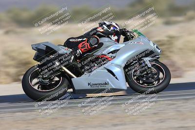 media/Dec-04-2025-Racers Edge (Thu) [[5ebc9f124d]]/3-B Group/2-Session 1 (Turn 4 Entry)/